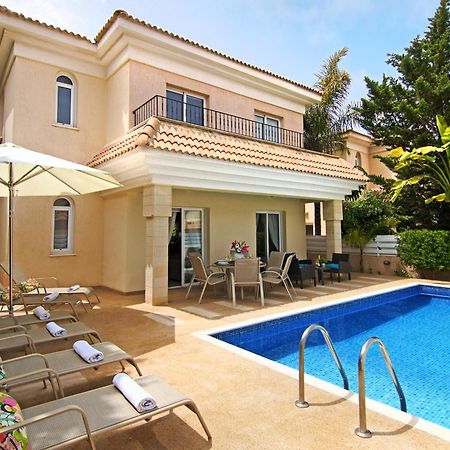 Villa Alyson Паралимни Екстериор снимка