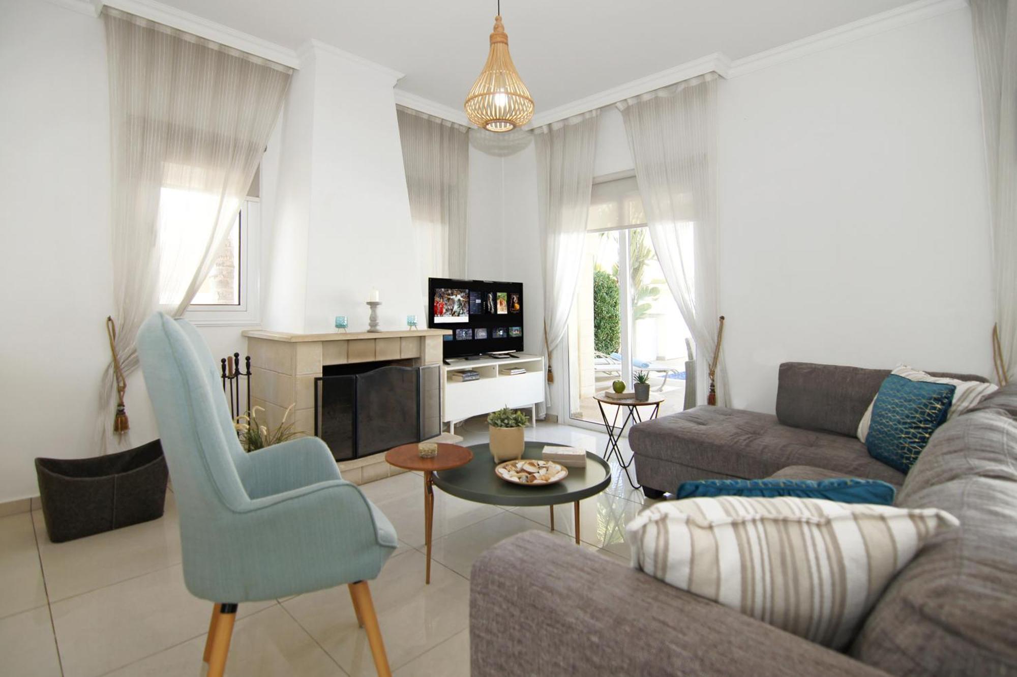 Villa Alyson Паралимни Екстериор снимка