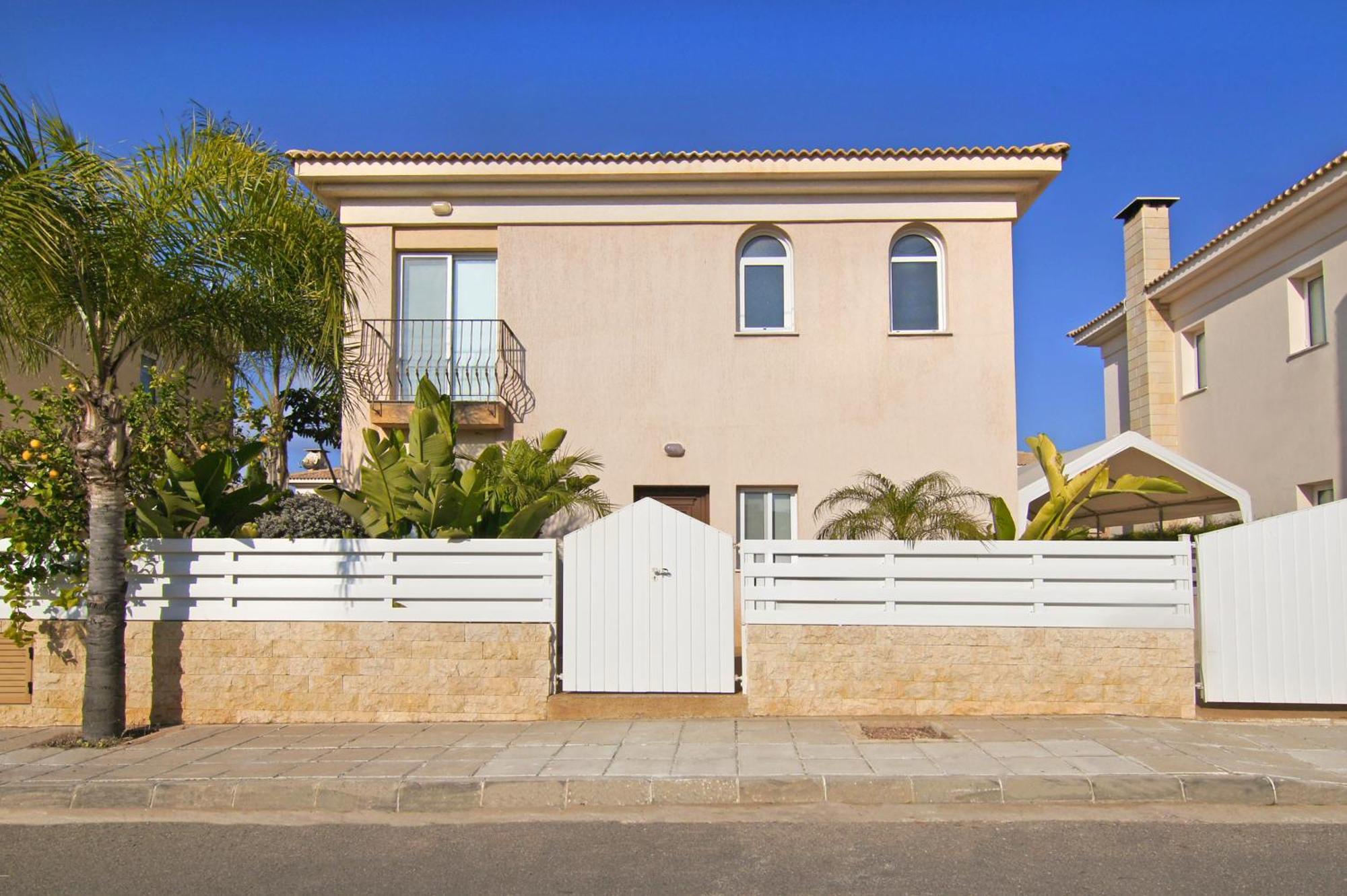 Villa Alyson Паралимни Екстериор снимка