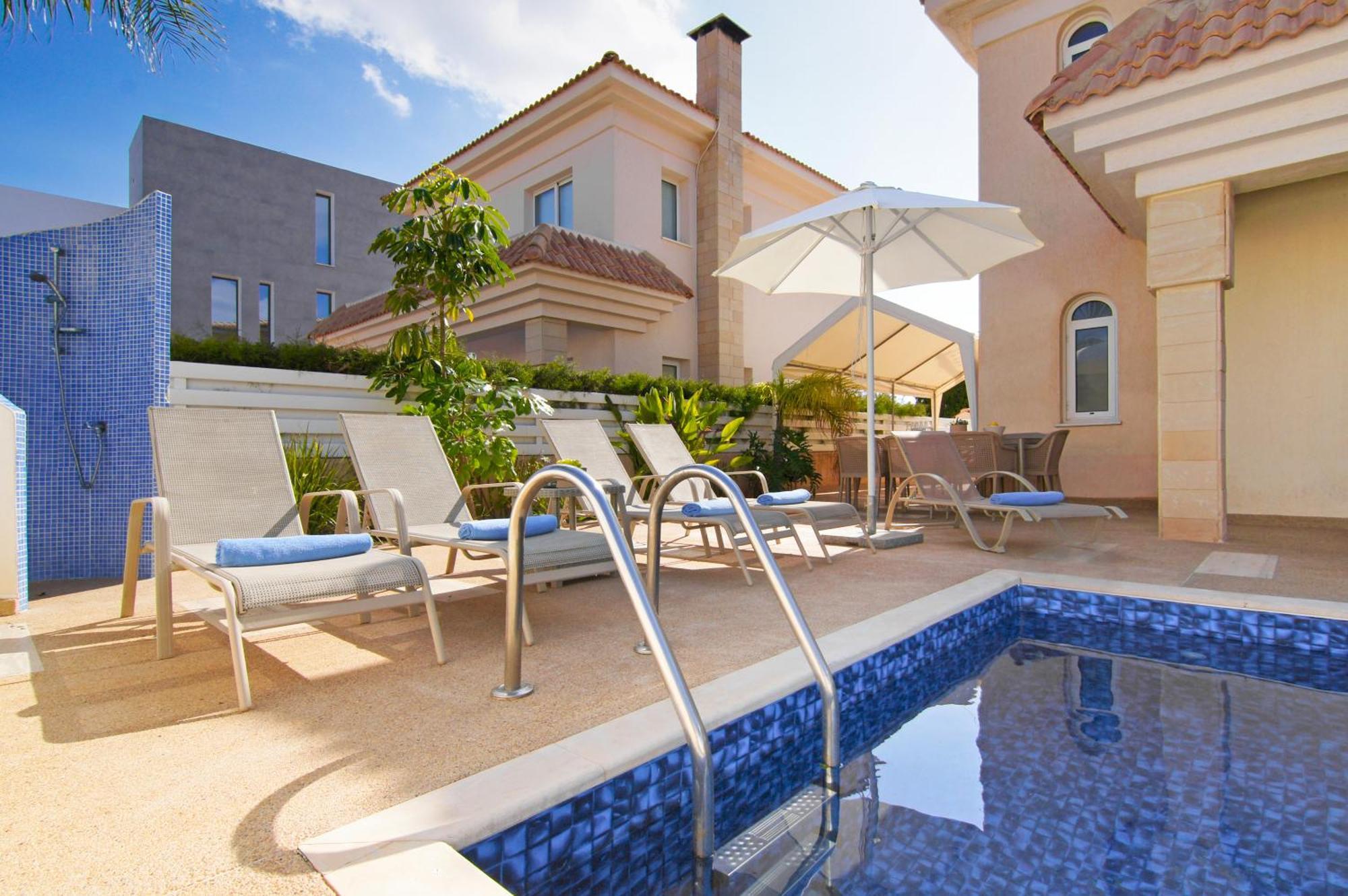 Villa Alyson Паралимни Екстериор снимка